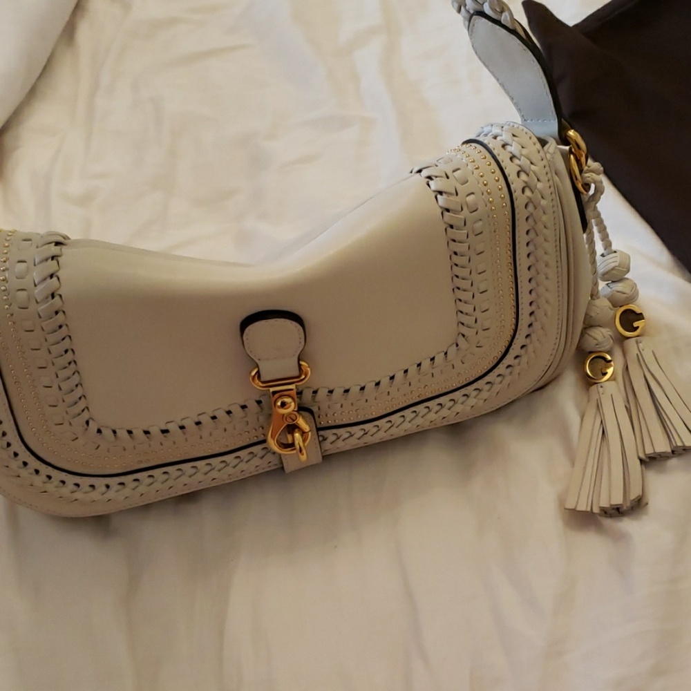 Cream colored Gucci Bag - Picture 4 of 9